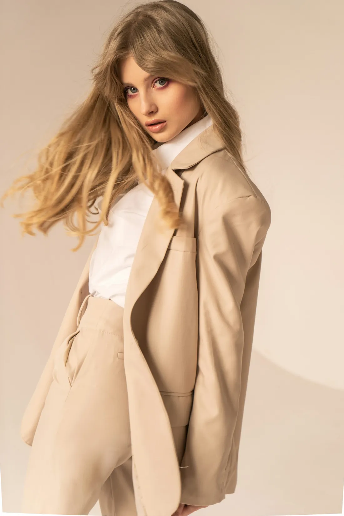 Bold editorial fashion makeup by Chelsea Crocos, Perth